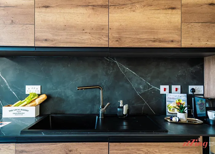 Experience Luxury Living At Mercury Lejlighed